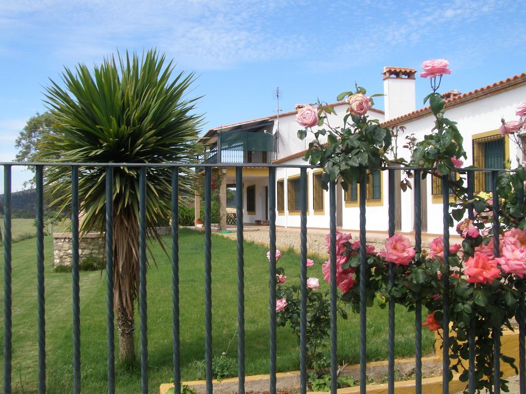 Casa Rural La Sierra De Monfraguee Malpartida de Plasencia Kültér fotó